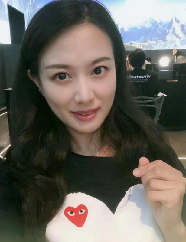 王玲的第一张照片--黑龙江闪婚服务中心