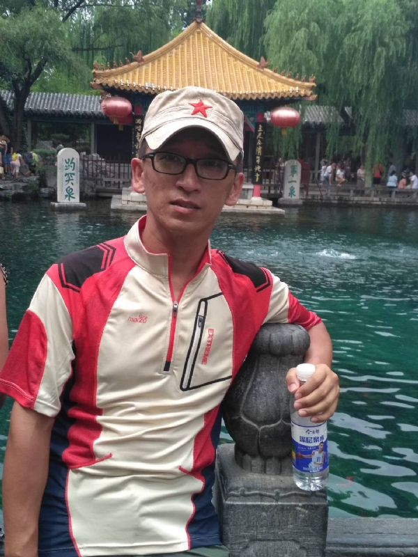 晓峰的第二张照片--黑龙江闪婚服务中心