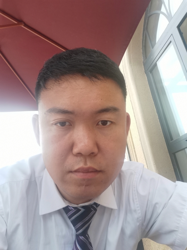 小龙哥的第一张照片--黑龙江闪婚服务中心