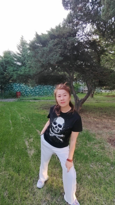 晚霞的第二张照片--黑龙江闪婚服务中心