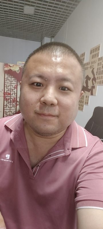 漫步星辰的第一张照片--黑龙江闪婚服务中心